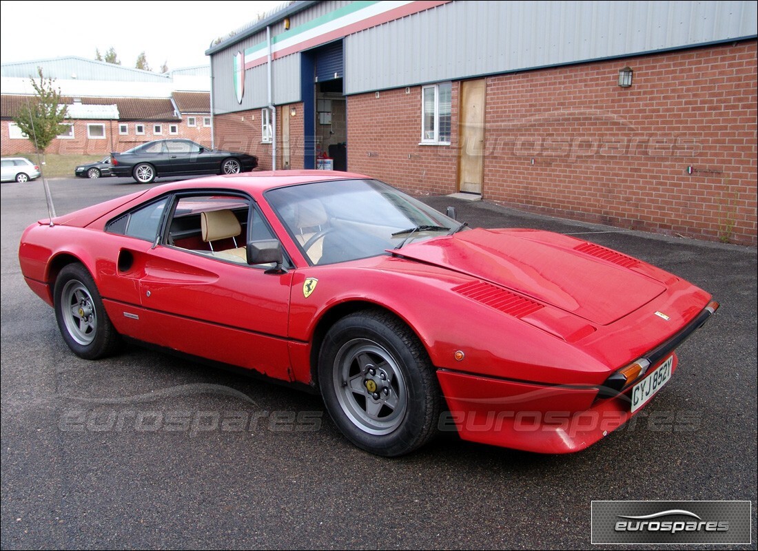 ferrari 308 (1981) gtbi/gtsi in preparazione per lo smantellamento presso eurospares