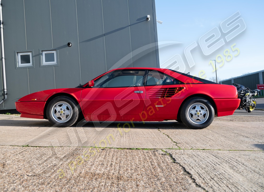 ferrari mondial 3.2 qv (1987) con 83223, in preparazione per lo smantellamento di #2