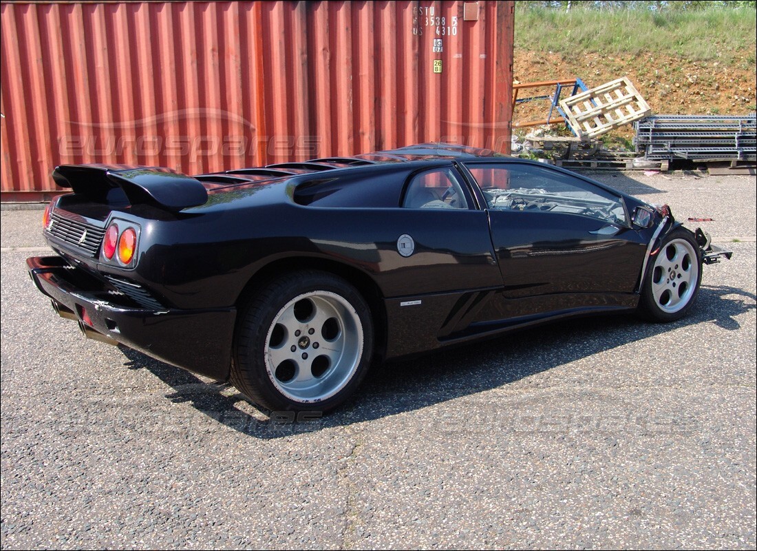 lamborghini diablo se30 (1995) con 28,485 chilometri, in preparazione per lo smantellamento #1