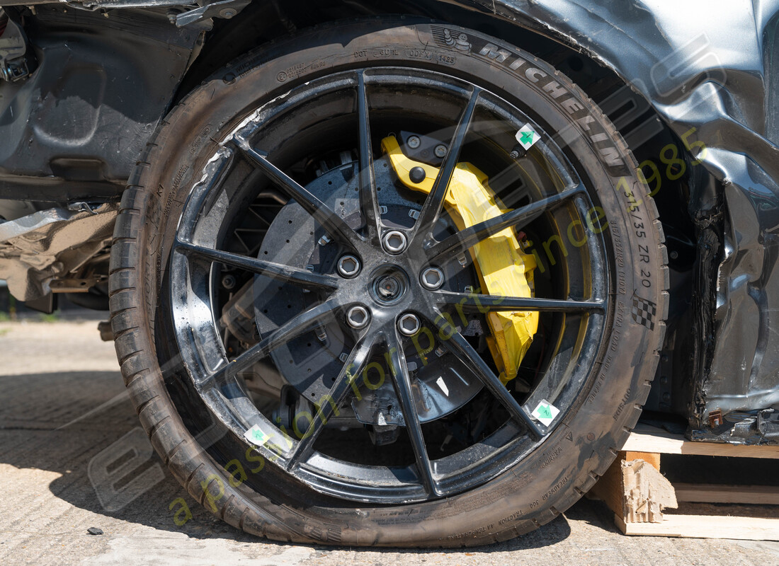ferrari 812 gts con 620 miglia, in preparazione per lo smantellamento di #28