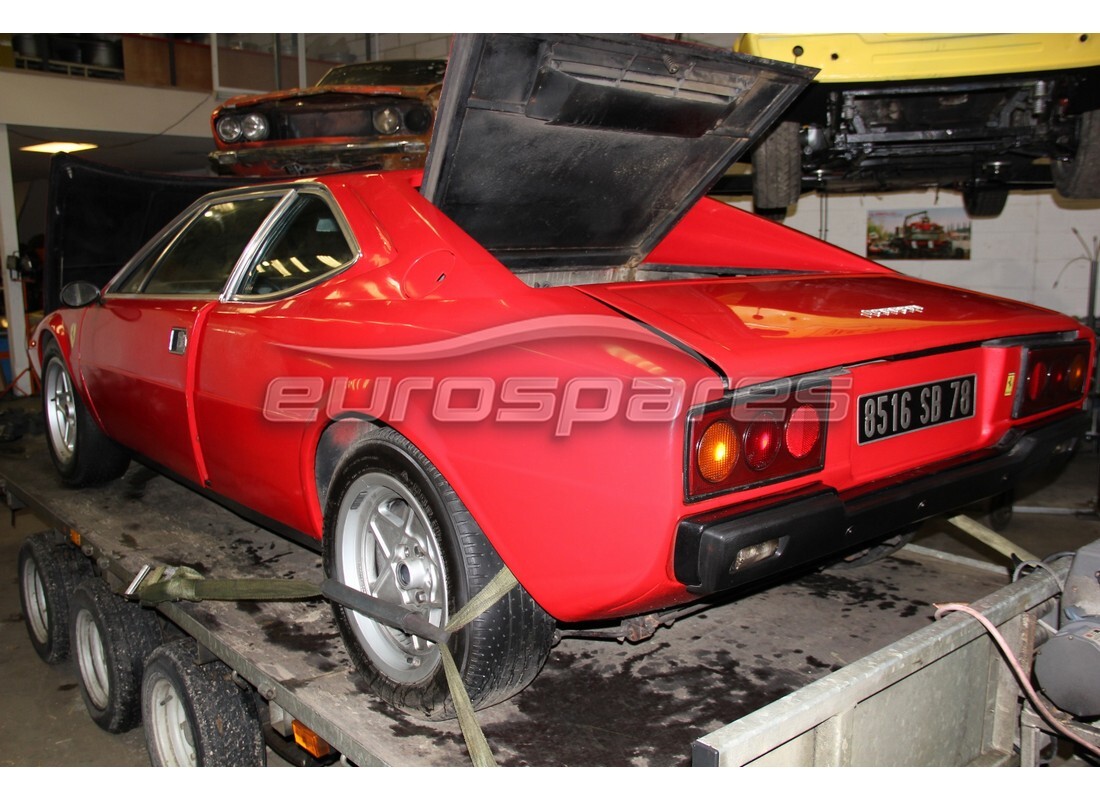 ferrari 308 gt4 dino (1979) con 76,879 chilometri, in preparazione per lo smantellamento #4