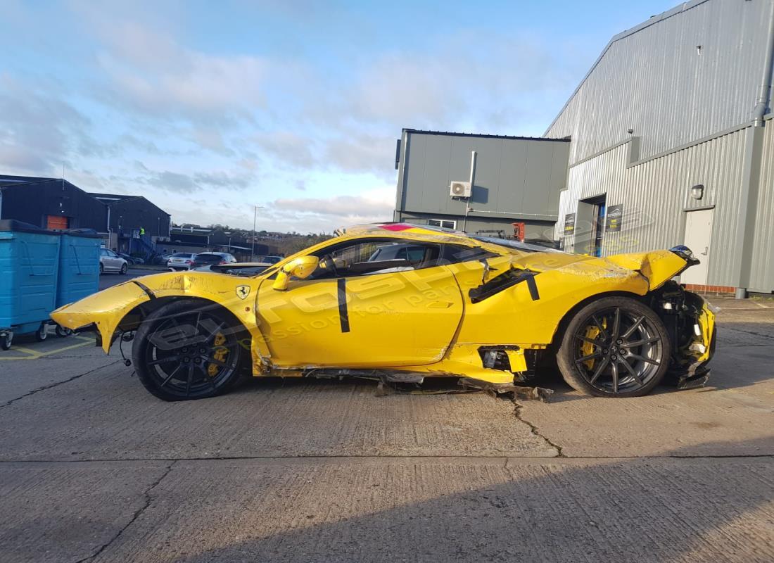 ferrari 488 pista con 482 miglia, in preparazione per lo smantellamento di #2