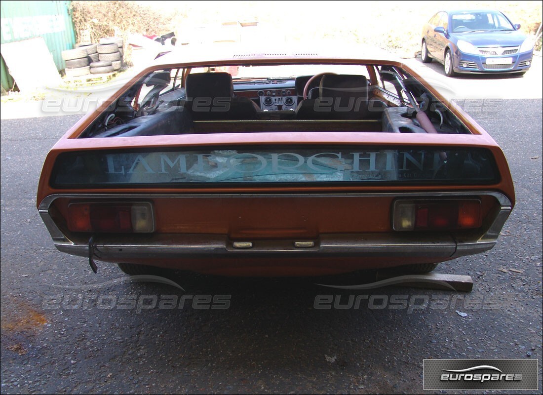 lamborghini espada con 44,000 miles, in preparazione per lo smantellamento di #7