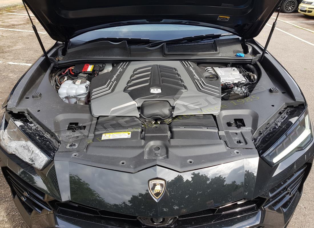 lamborghini urus (2019) con 7,805 miles, in preparazione per lo smantellamento di #18