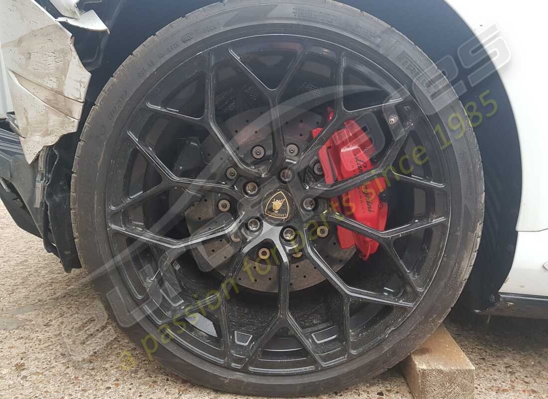 lamborghini 2020 (evo coupe) con 5,415 miles, in preparazione per lo smantellamento di #19