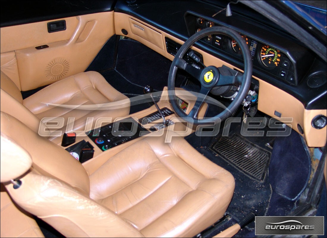 ferrari mondial 3.2 qv (1987) con 72,000 miles, in preparazione per lo smantellamento di #7