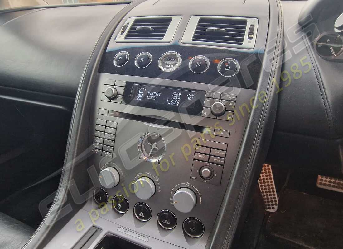 aston martin db9 (2007) con 102,483 miles, in preparazione per lo smantellamento di #15