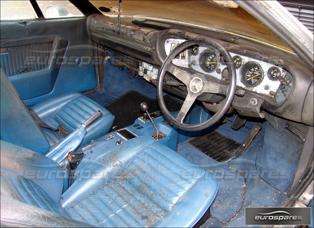 ferrari 308 gt4 dino (1976) con 26,000 miles, in preparazione per lo smantellamento di #9