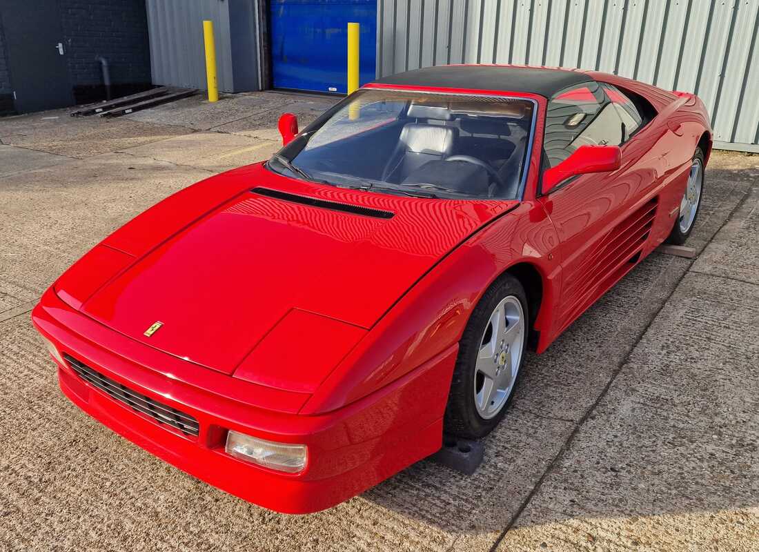 ferrari 348 (1993) tb / ts in preparazione per lo smantellamento presso eurospares