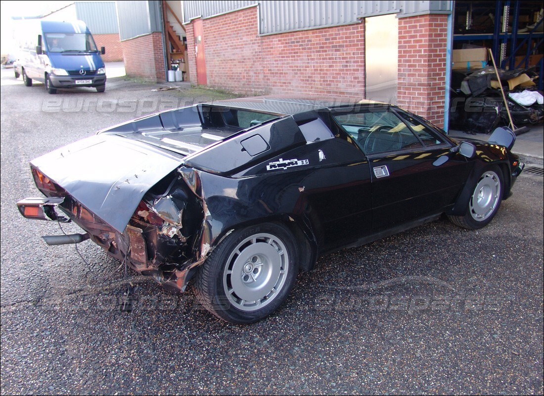 lamborghini jalpa 3.5 (1984) con 44,773 chilometri, in preparazione per lo smantellamento #10