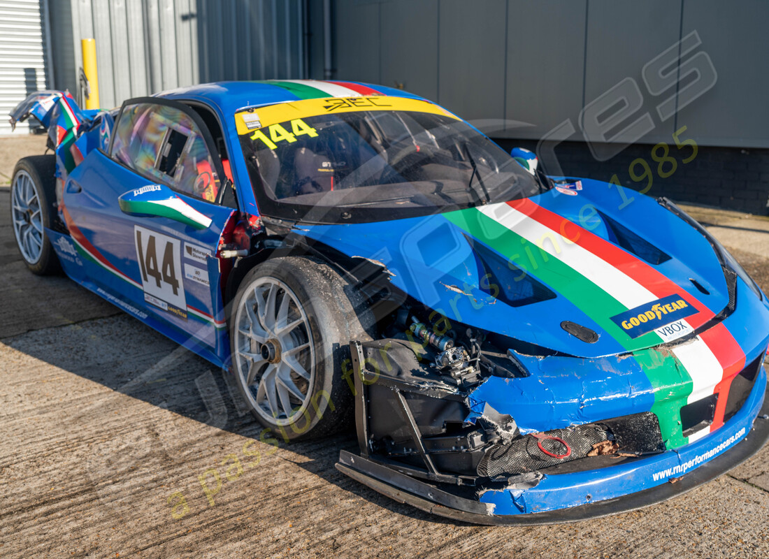 ferrari 458 challenge con 28080 kms, in preparazione per lo smantellamento di #7