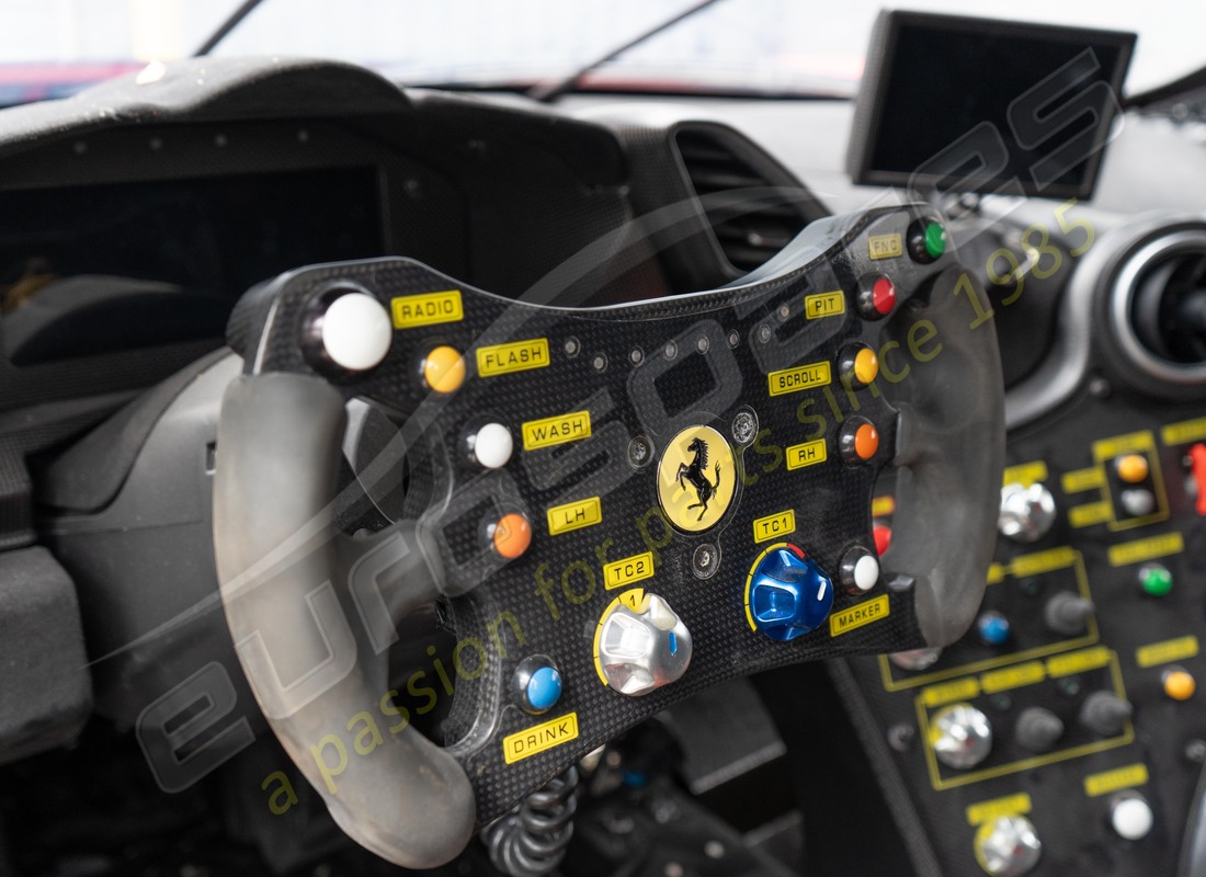 ferrari 488 challenge con 3900km, in preparazione per lo smantellamento di #15