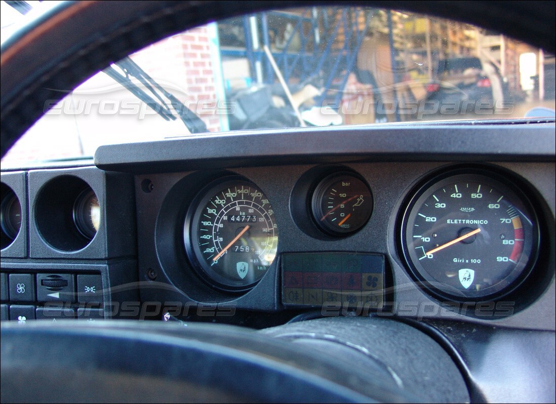 lamborghini jalpa 3.5 (1984) con 44,773 chilometri, in preparazione per lo smantellamento #4