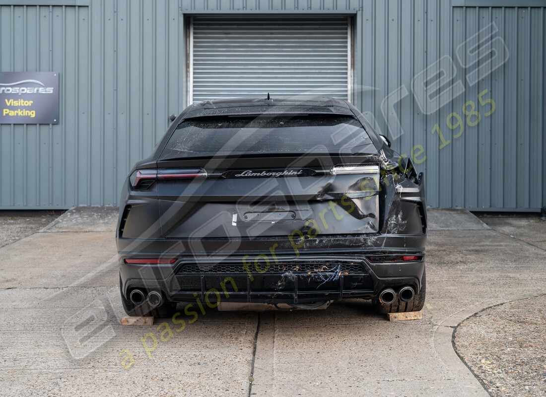 lamborghini urus (2022) con 11402, in preparazione per lo smantellamento #4