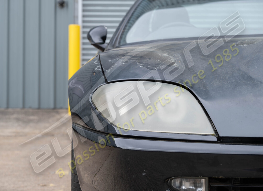 ferrari 550 maranello con 122523, in preparazione per lo smantellamento di #25