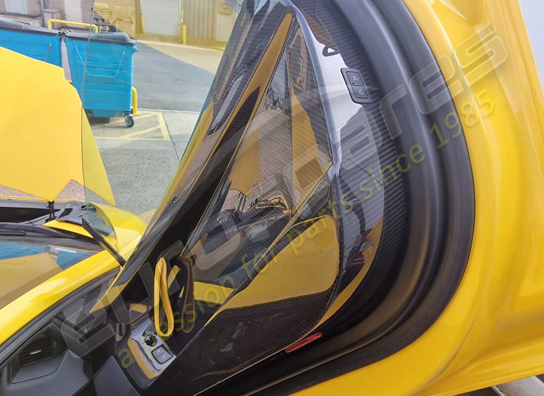 lamborghini 2016 (lp750-4 sv coupe) con 6,468 miles, in preparazione per lo smantellamento di #13