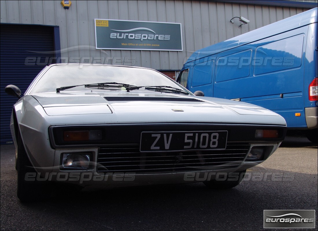 ferrari 308 gt4 dino (1976) con 68,108 miles, in preparazione per lo smantellamento di #5
