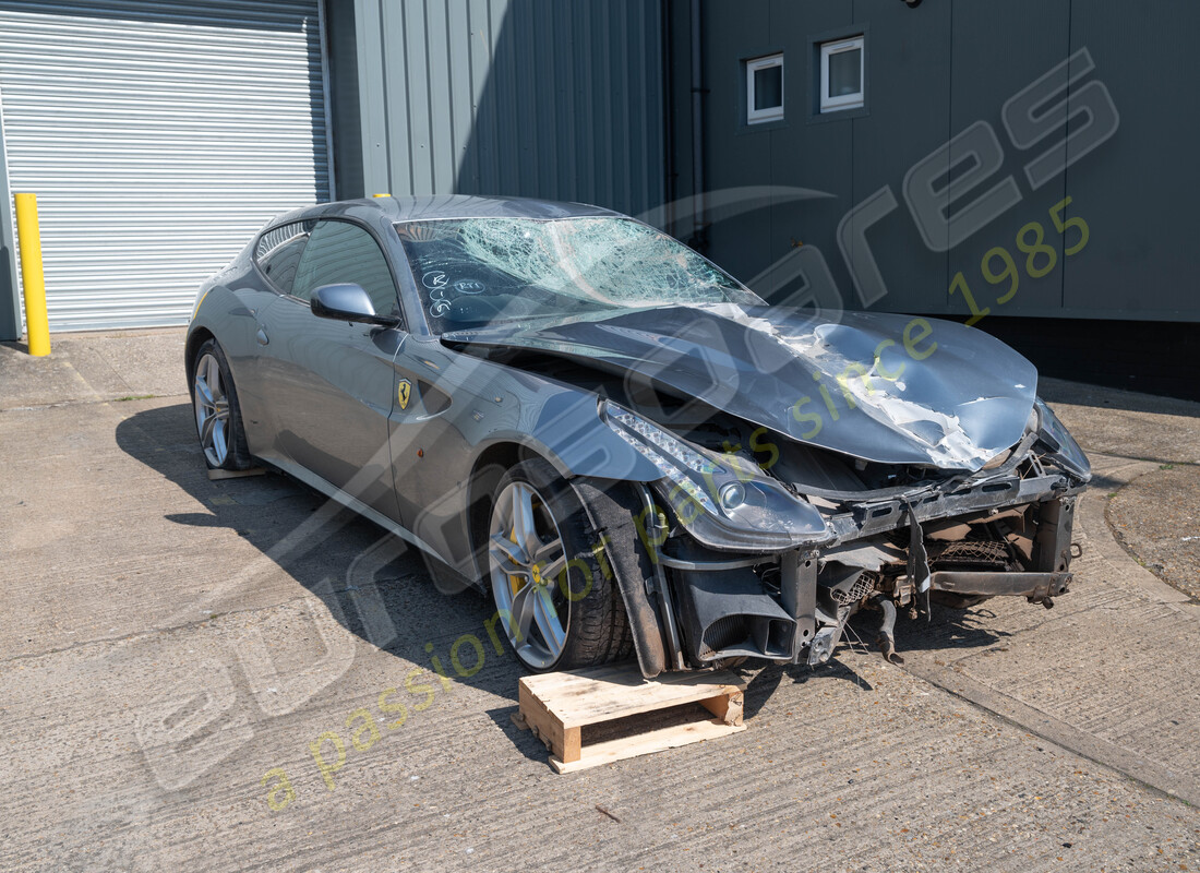 ferrari ff (rhd) con 50305, in preparazione per lo smantellamento di #7