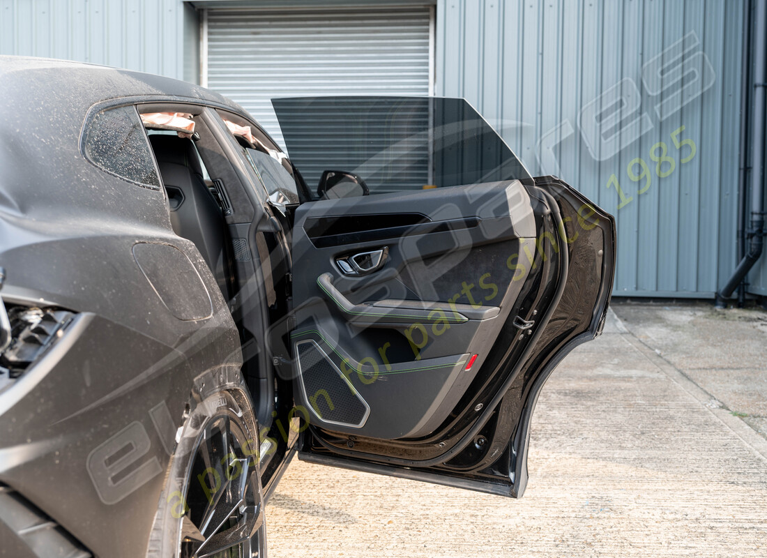lamborghini urus (2022) con 11402, in preparazione per lo smantellamento #16