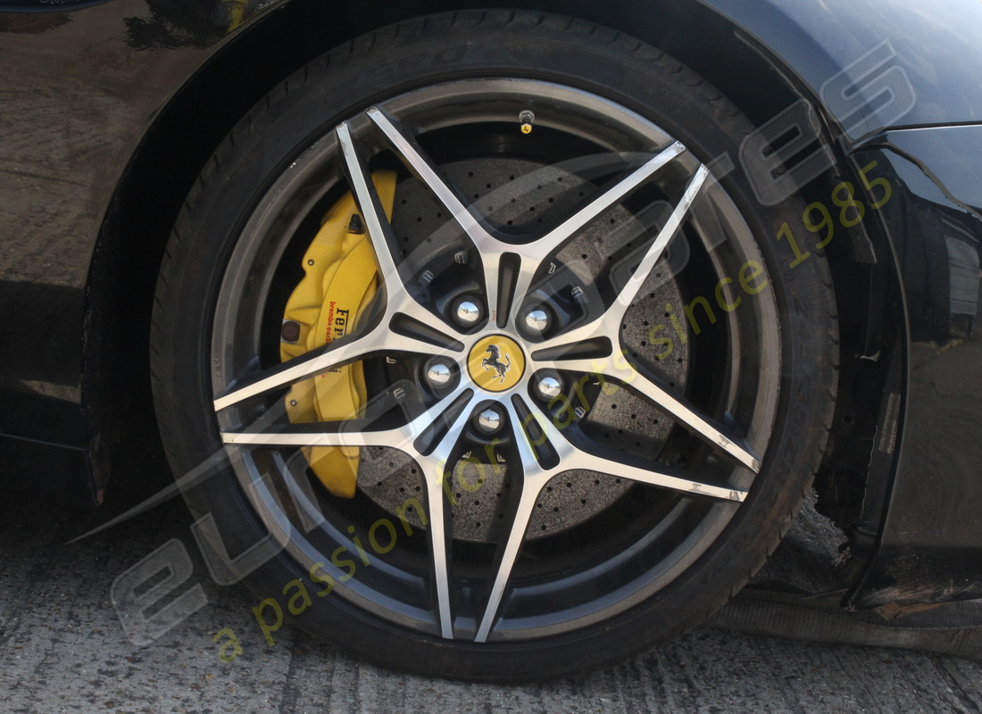 ferrari california t (rhd) con 22426 miglia, in preparazione per lo smantellamento di #26