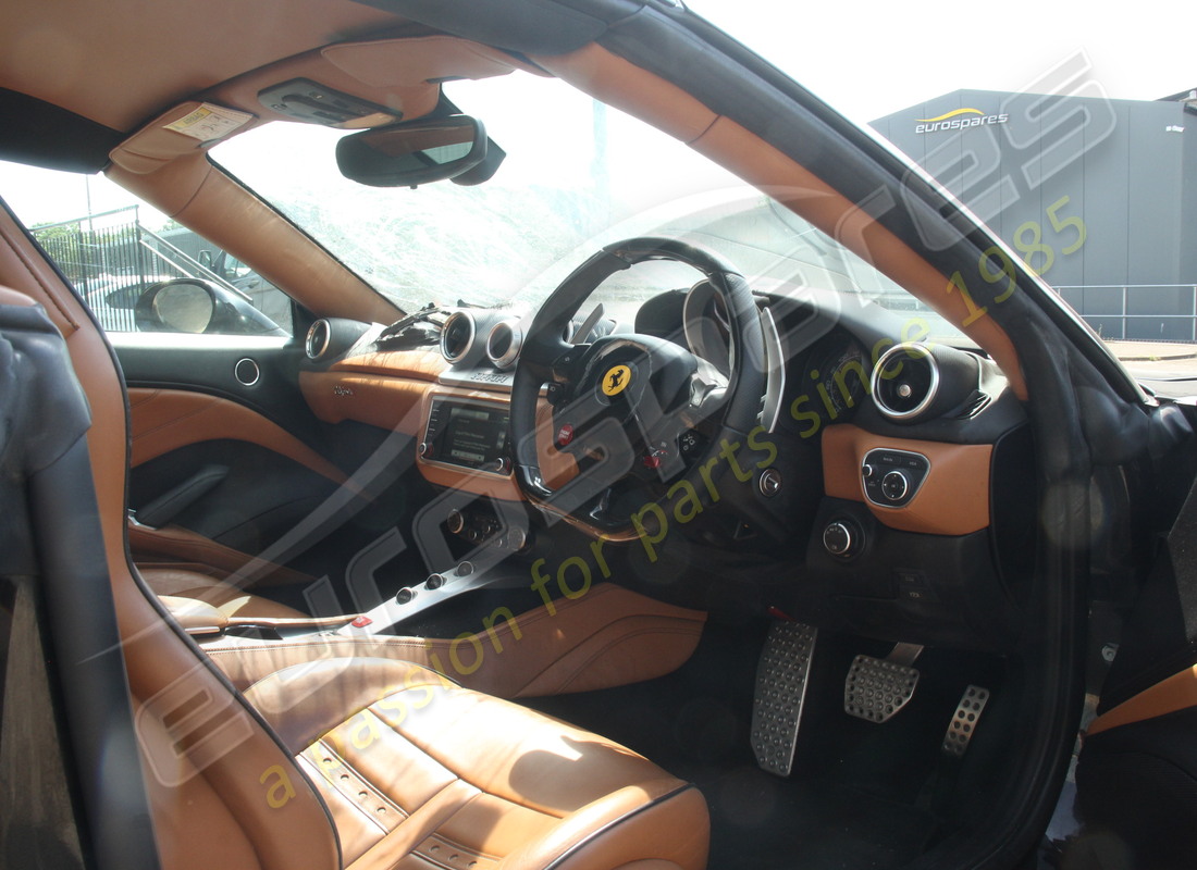 ferrari california t (rhd) con 22426 miglia, in preparazione per lo smantellamento di #9