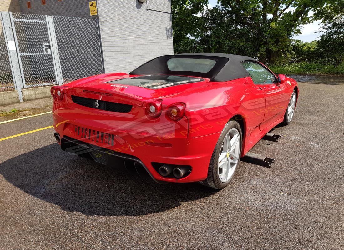 ferrari f430 spider (rhd) con sconosciuto, in preparazione per lo smantellamento di #5