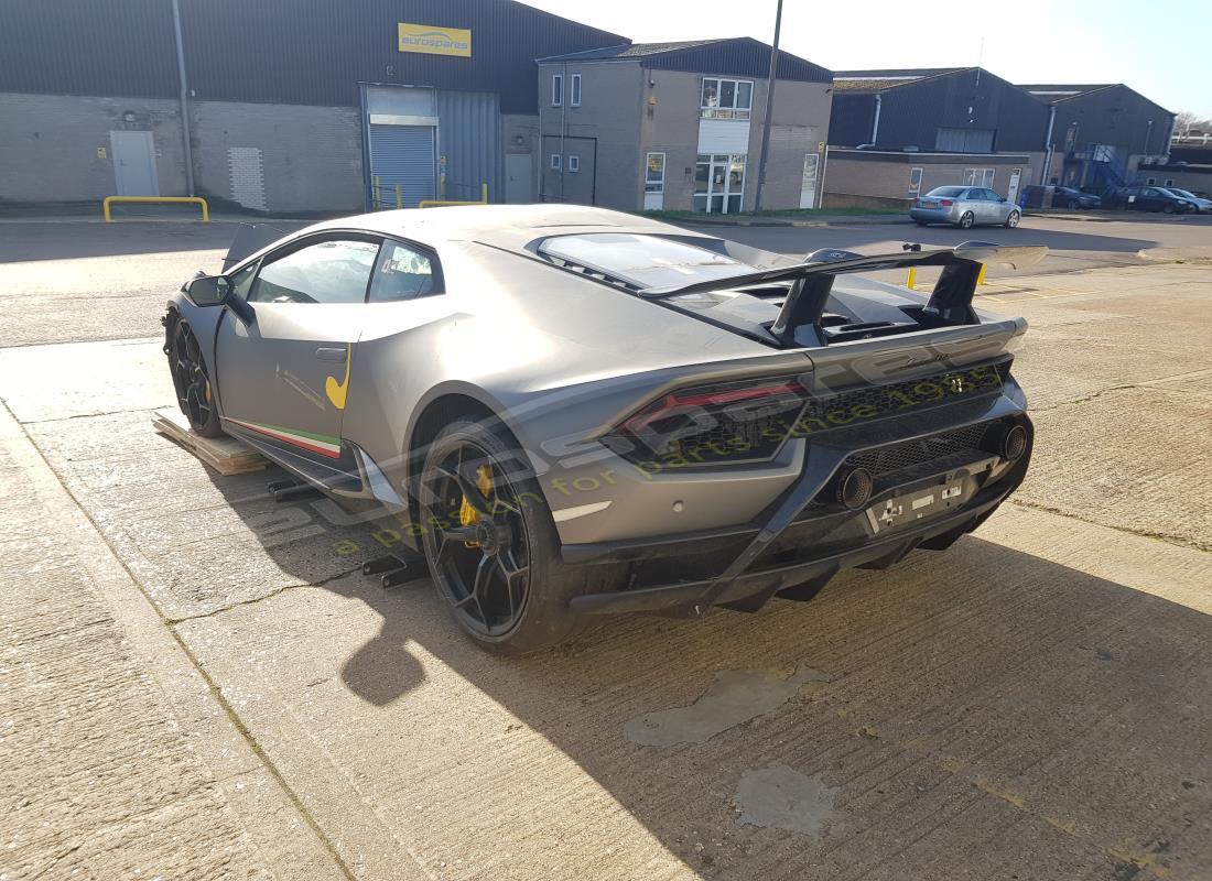 lamborghini performante coupe (2018) con 0 miglia, in preparazione per lo smantellamento di #3