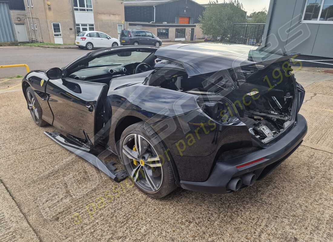 ferrari portofino con 6,500 miles, in preparazione per lo smantellamento di #3