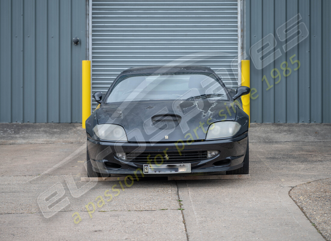 ferrari 550 maranello con 122523, in preparazione per lo smantellamento di #8
