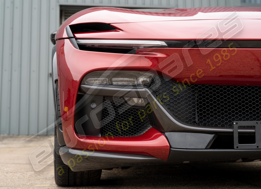 ferrari purosangue con 1454 miglia, in preparazione per lo smantellamento di #26