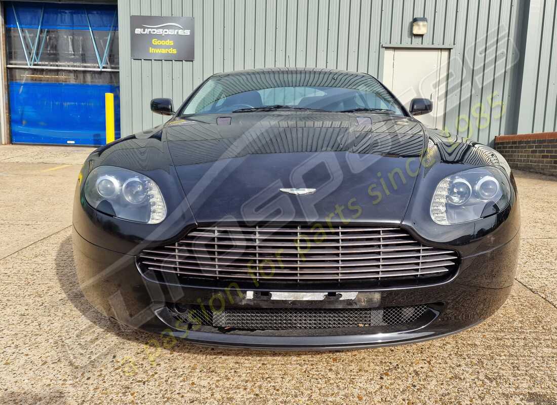 aston martin v8 vantage (2006) con 84,619 miles, in preparazione per lo smantellamento di #8
