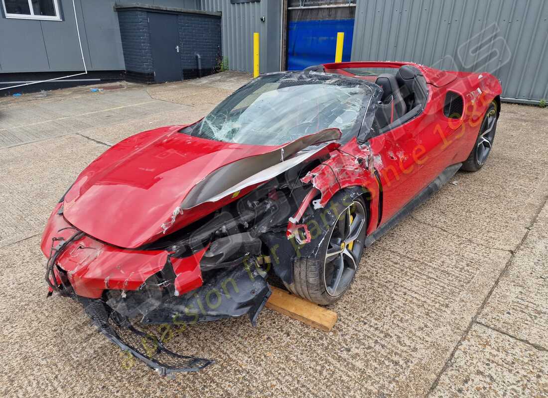 ferrari 296 gts in preparazione per lo smantellamento presso eurospares