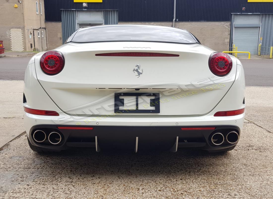 ferrari california t (europe) con sconosciuto, in preparazione per lo smantellamento di #4