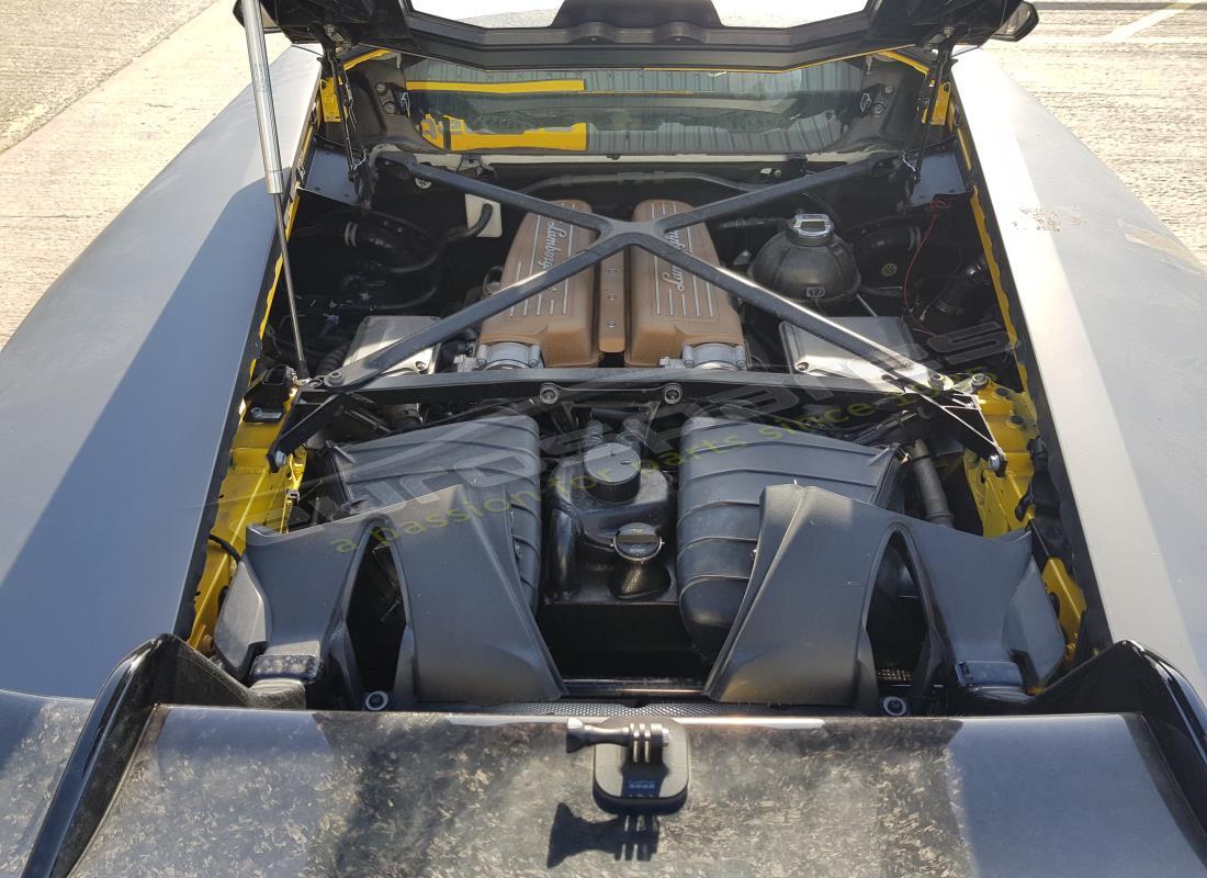 lamborghini 2018 (performante coupe) con 0 miglia, in preparazione per lo smantellamento di #14