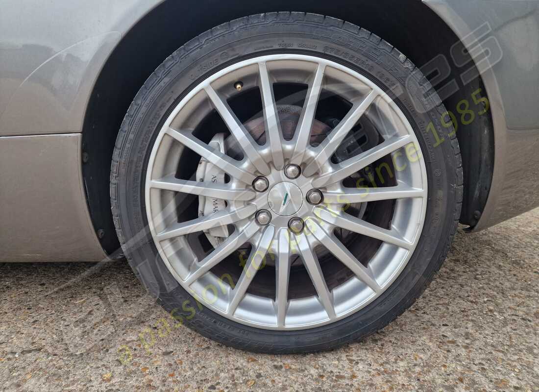 aston martin db9 (2007) con 102,483 miles, in preparazione per lo smantellamento di #20