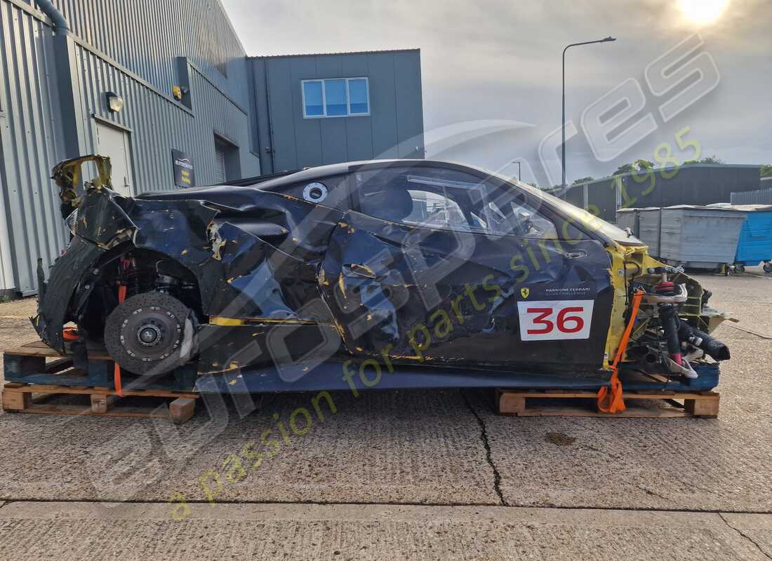 ferrari 488 challenge con 3,603 chilometri, in preparazione per lo smantellamento #6