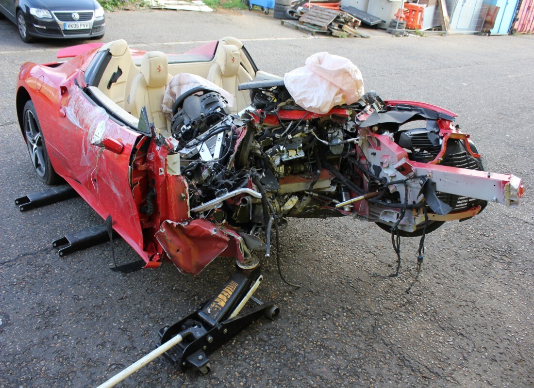 ferrari 458 spider (europe) con 869 miglia, in preparazione per lo smantellamento di #3