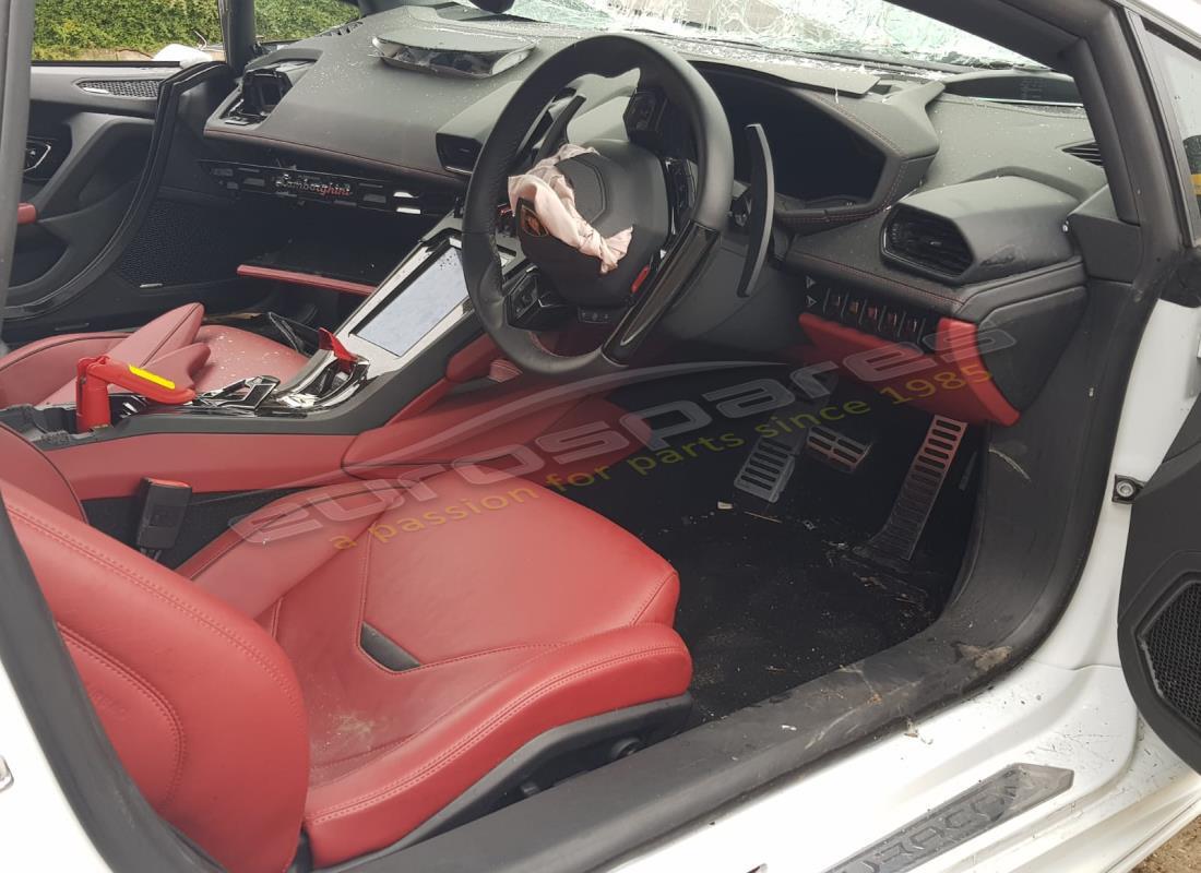 lamborghini evo coupe (2020) con 5,552 miles, in preparazione per lo smantellamento di #9