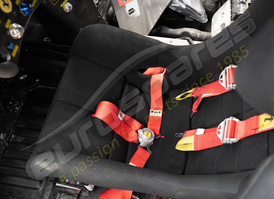 ferrari 488 challenge con 3900km, in preparazione per lo smantellamento di #13