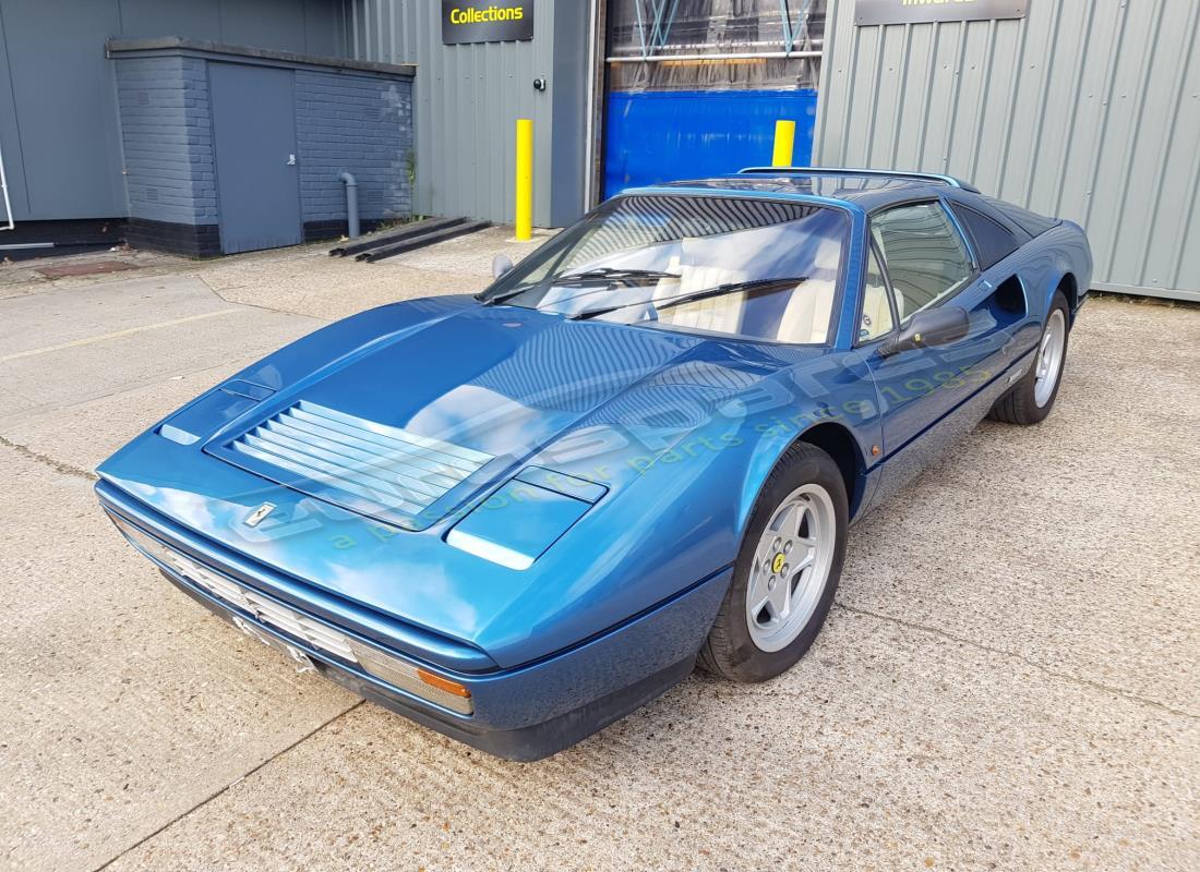 ferrari 328 (1988) in preparazione per lo smantellamento presso eurospares