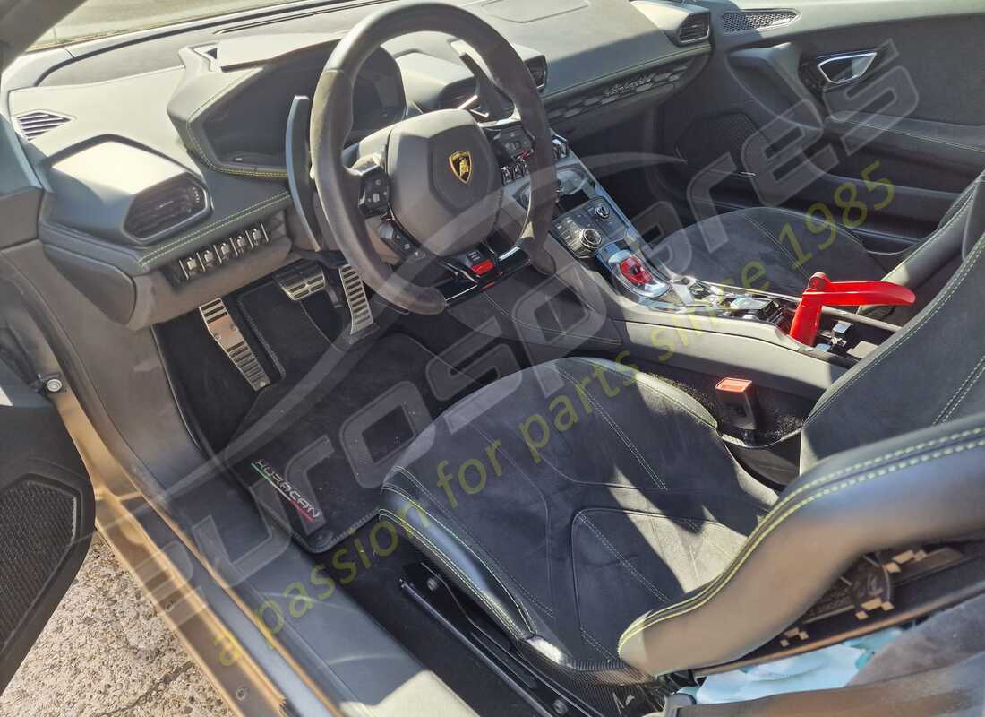 lamborghini 2017 (lp610-4 spyder) con 21,701 chilometri, in preparazione per lo smantellamento #9