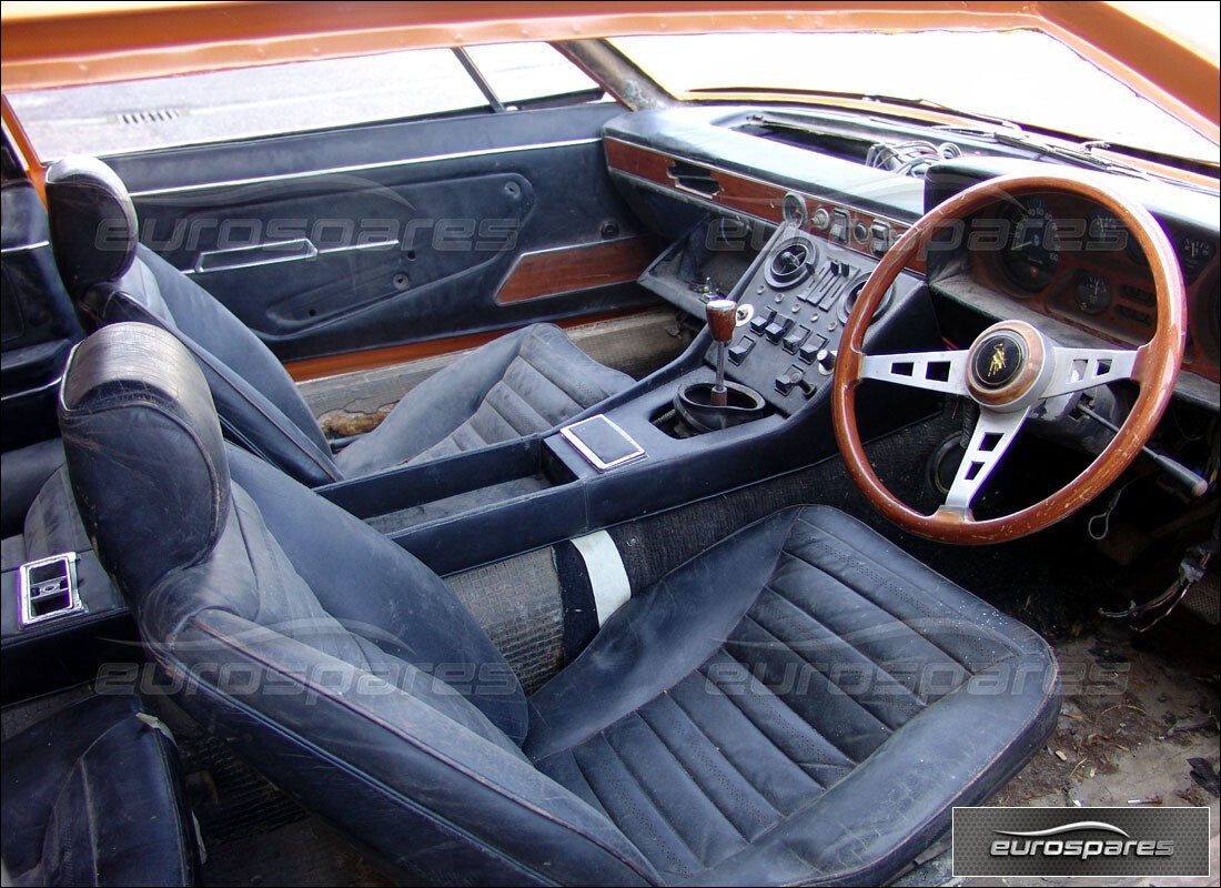 lamborghini espada con 44,000 miles, in preparazione per lo smantellamento di #5
