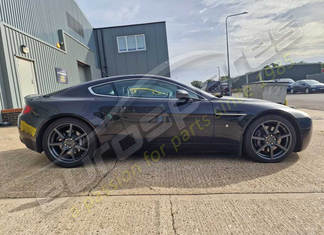 aston martin v8 vantage (2006) con 84,619 miles, in preparazione per lo smantellamento di #6