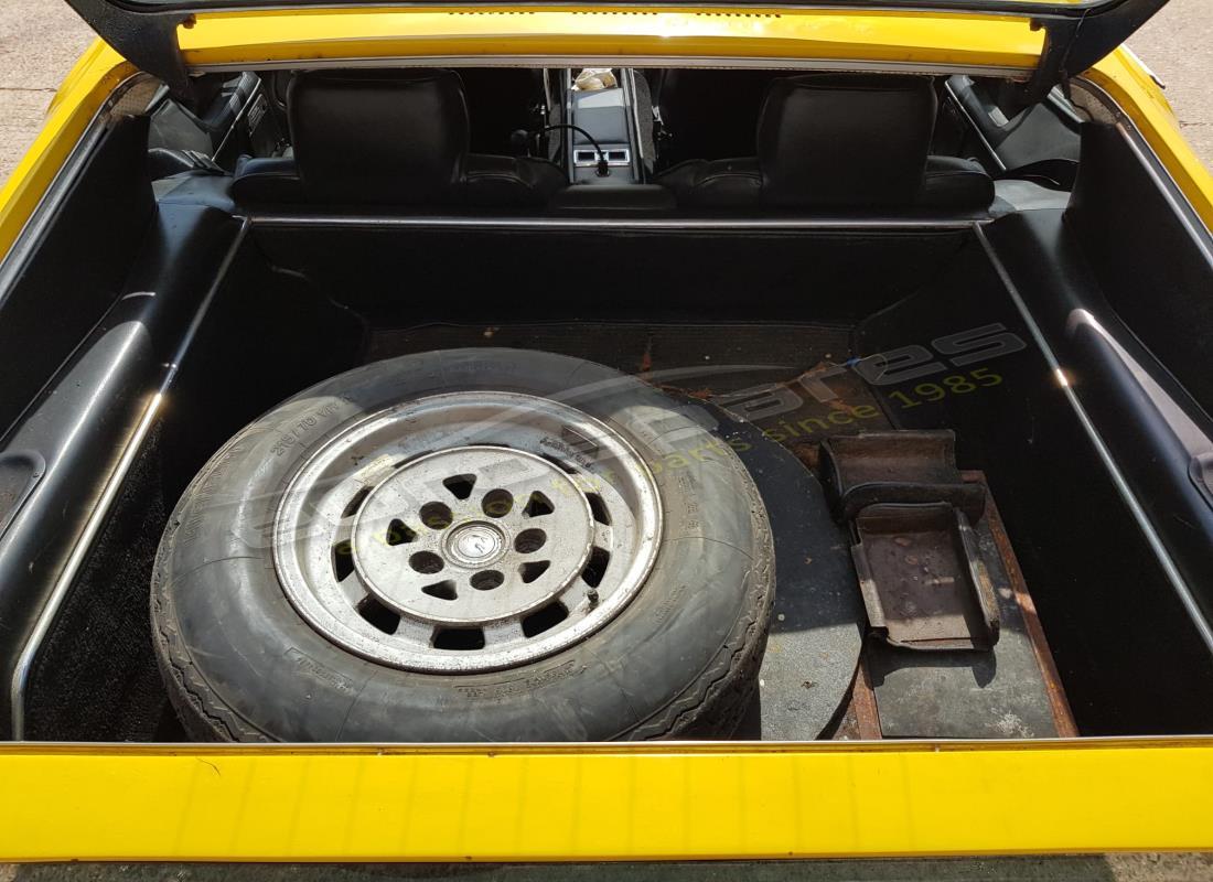 lamborghini espada con 63,018 miles, in preparazione per lo smantellamento di #16