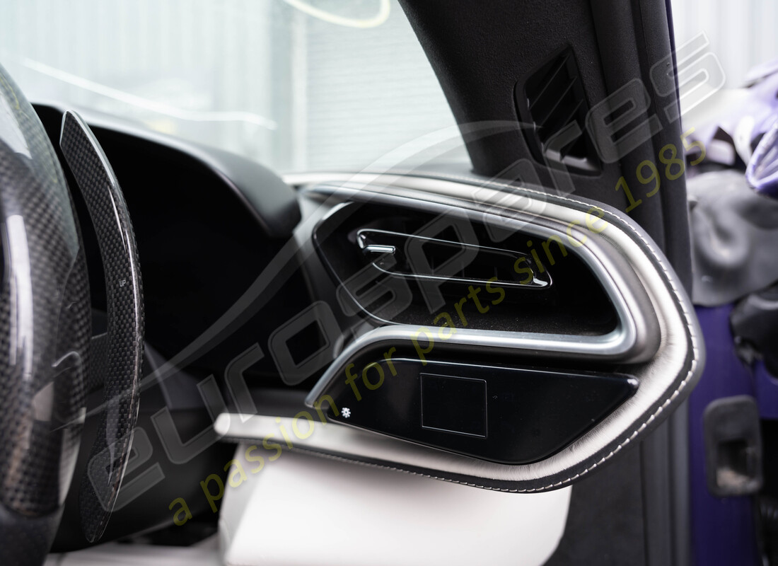 ferrari 296 gts con tbc, in preparazione per lo smantellamento #17