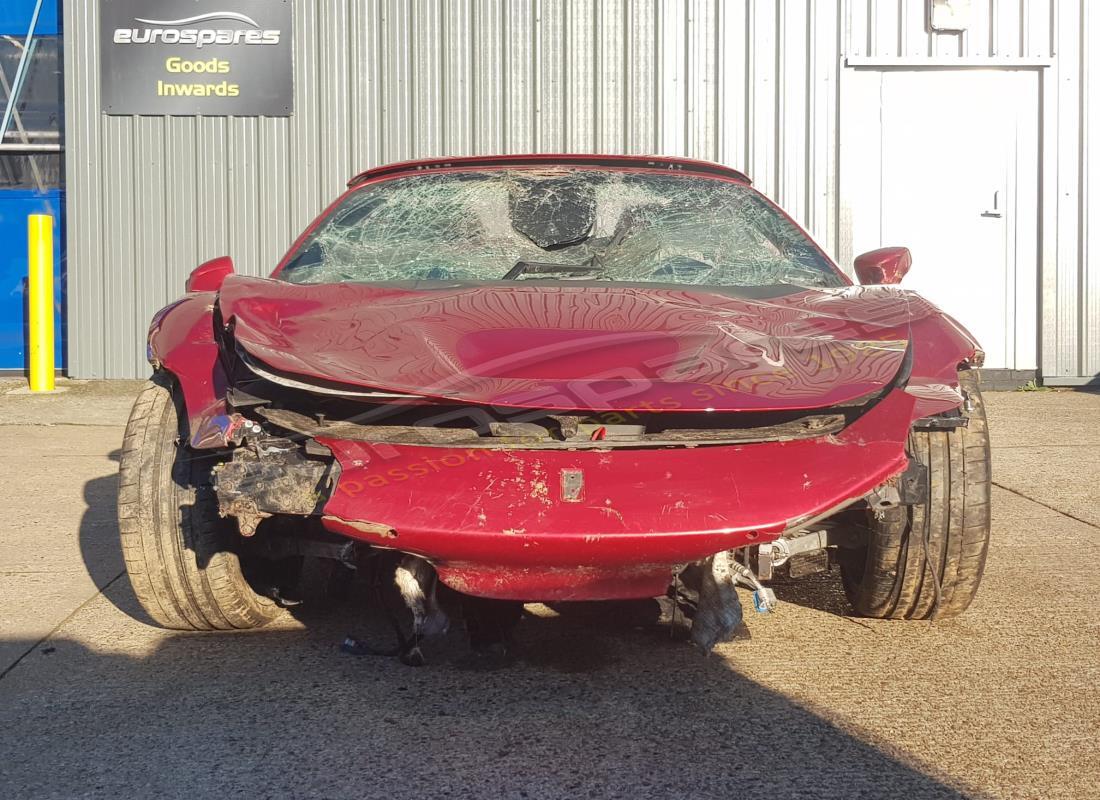 ferrari f8 spider con 940 miglia, in preparazione per lo smantellamento di #9