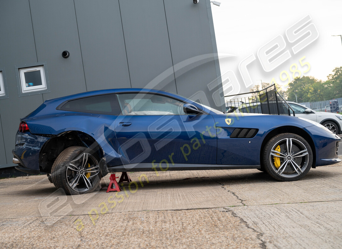 ferrari gtc4 lusso (rhd) con tbc, in preparazione per lo smantellamento di #6