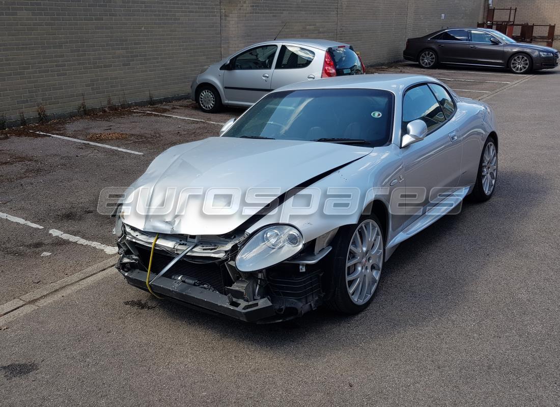 maserati 4200 gransport (2005) in preparazione per lo smantellamento presso eurospares