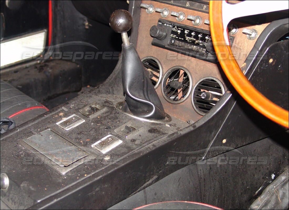 ferrari 365 gt 2+2 (mechanical) con sconosciuto, in preparazione per lo smantellamento di #7