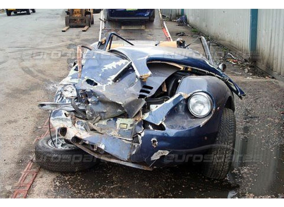 ferrari 246 dino (1975) con sconosciuto, in preparazione per lo smantellamento di #7